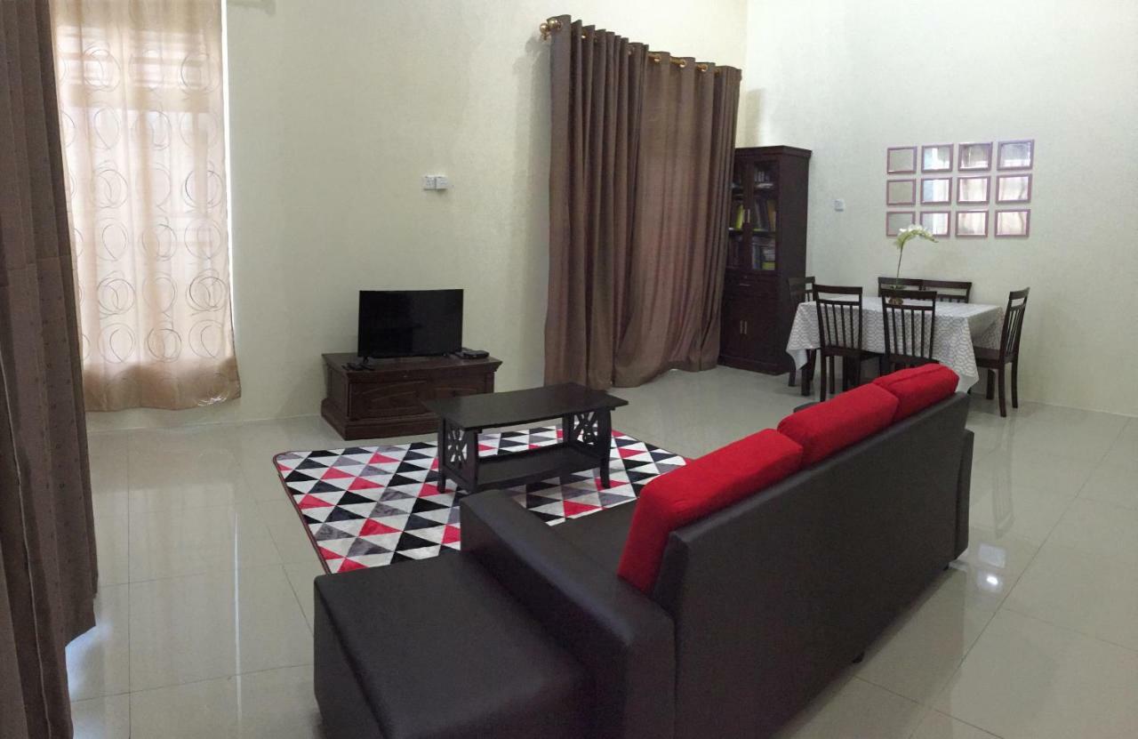 Atiqah Homestay เตเมอร์โลห์ ภายนอก รูปภาพ